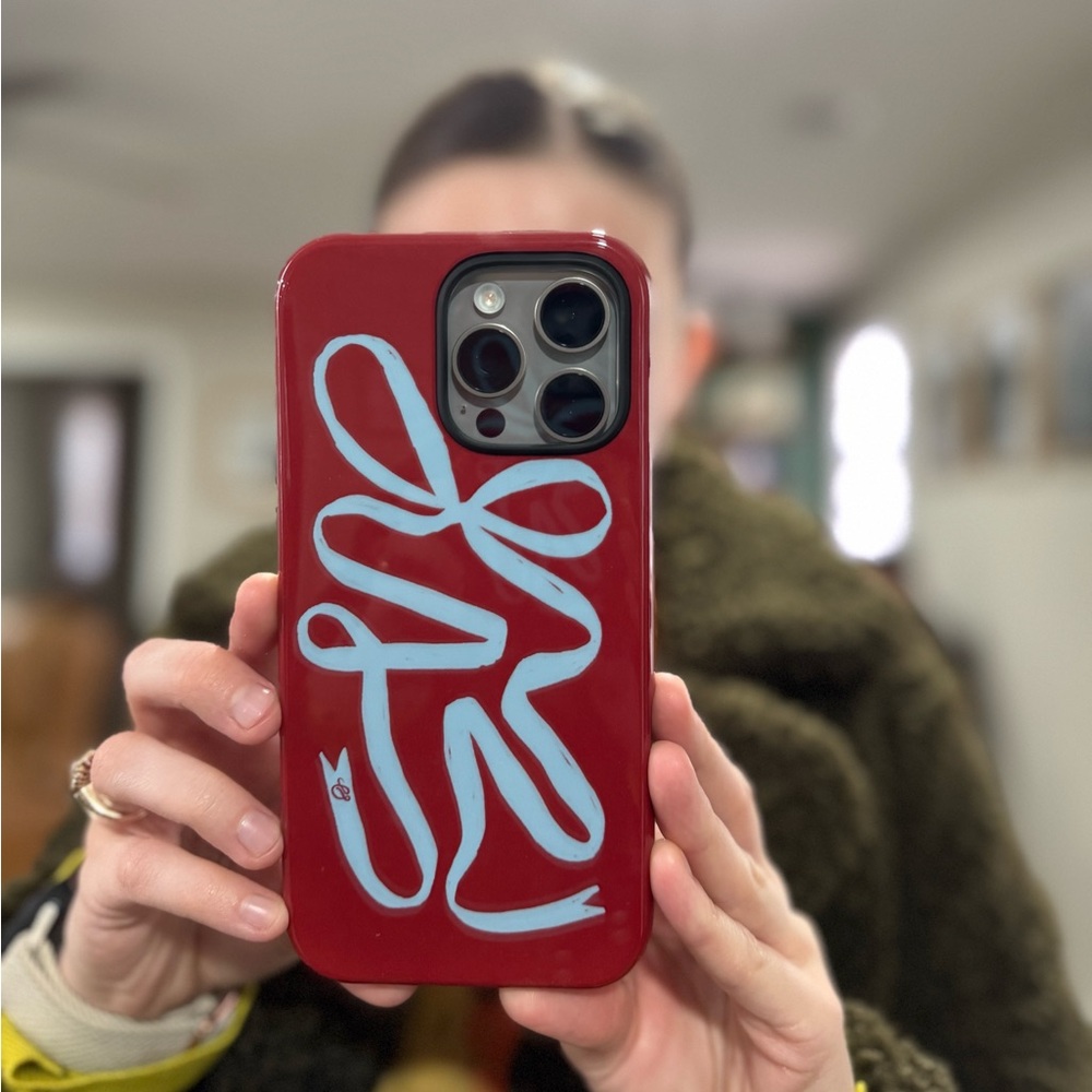 The Dairy red & blue bow case